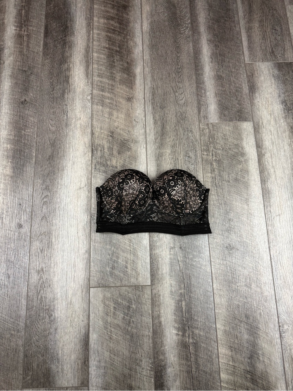 34D VS Black Lace Strapless Bra